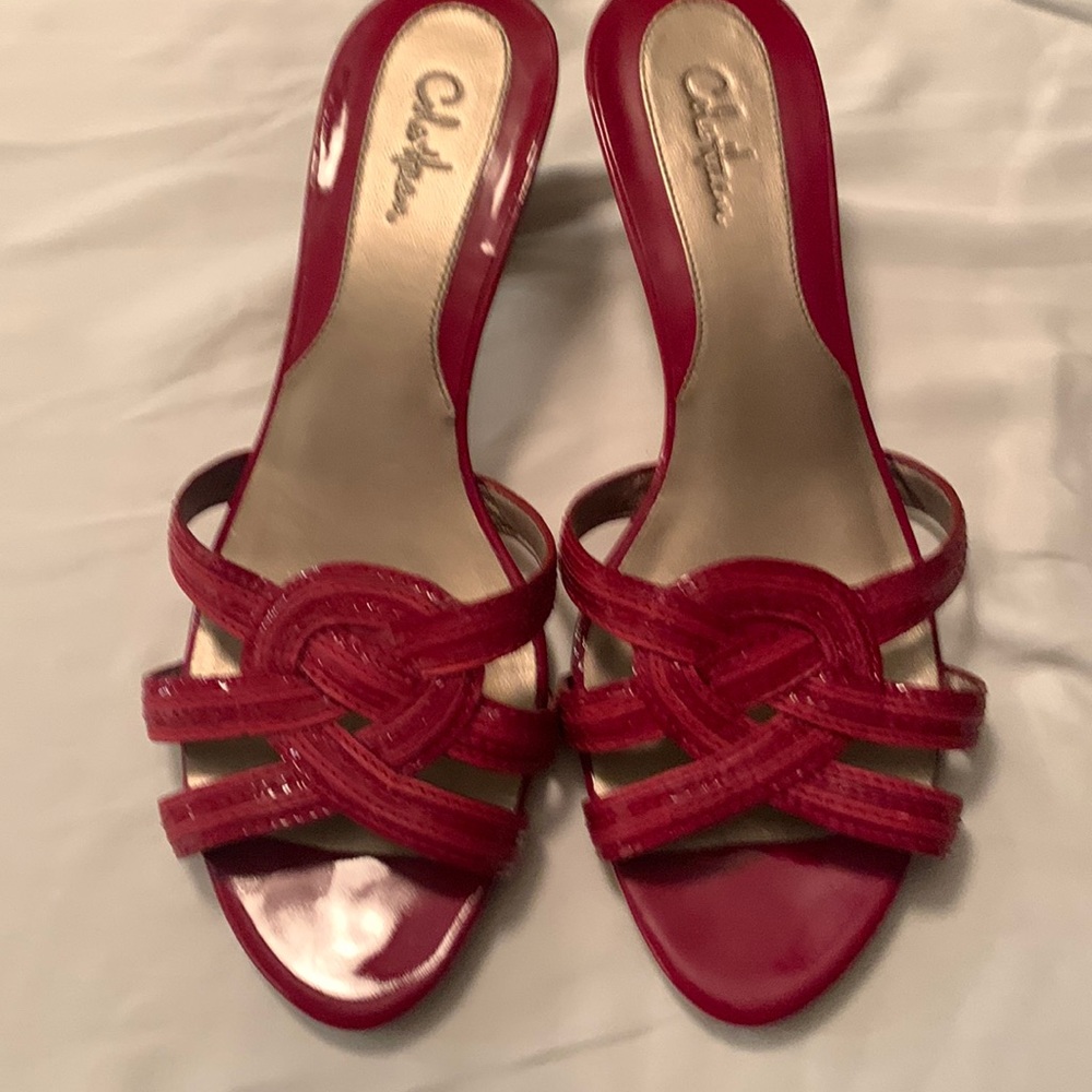 Call Haan 7 1/2 red patent leather kitten heels slip Ons